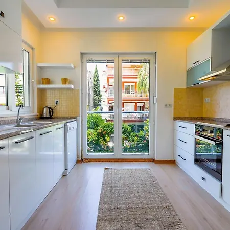 Refreshing House Near Beach And Popular Attractions In Muratpasa, *